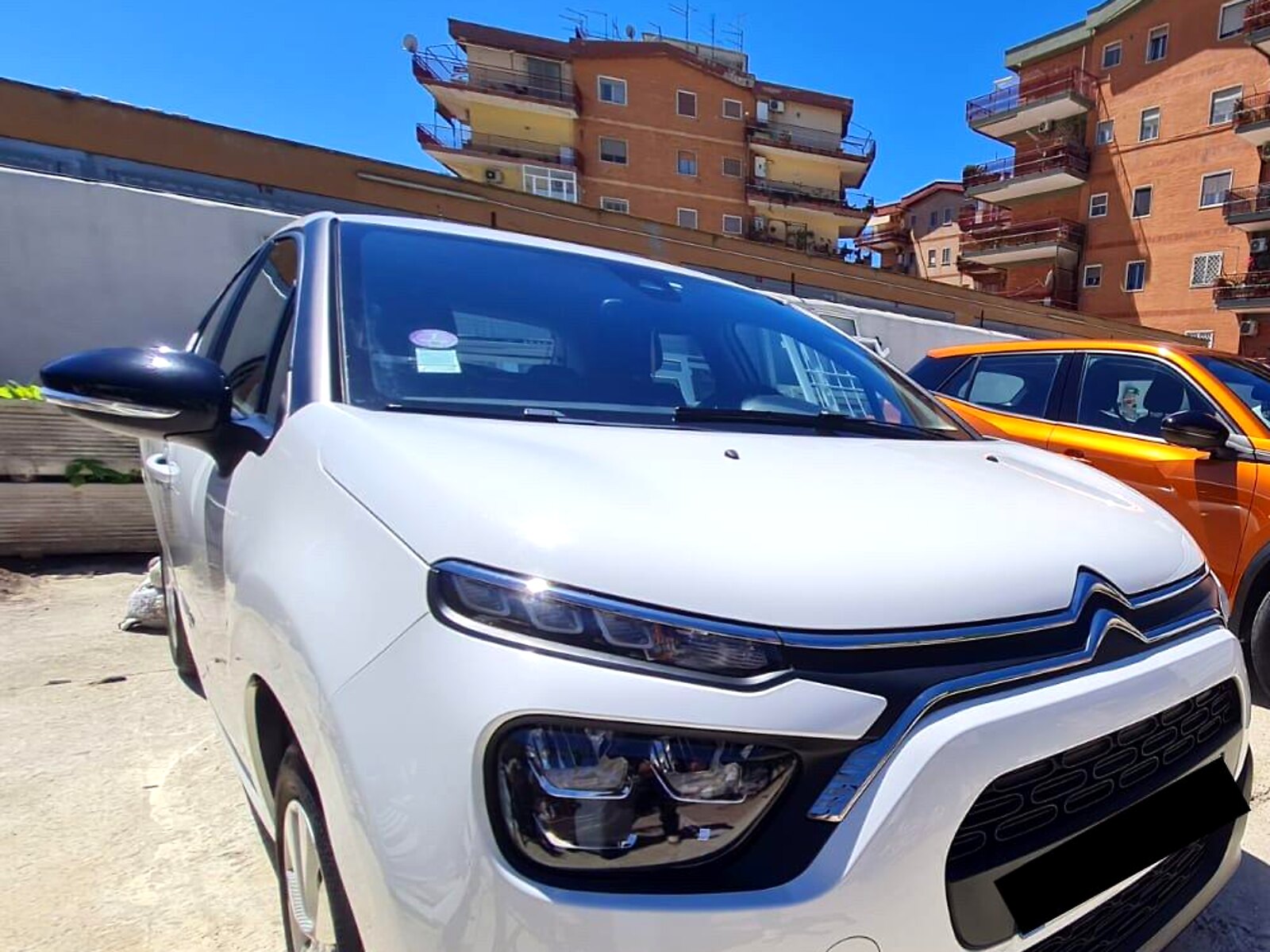 Citroën C3 2022 — vista tre quarti anteriore
